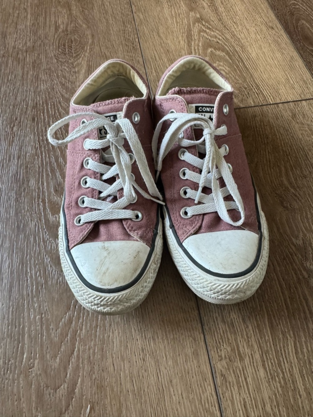 Converse Low Top Sneakers in Mauve Pink and White